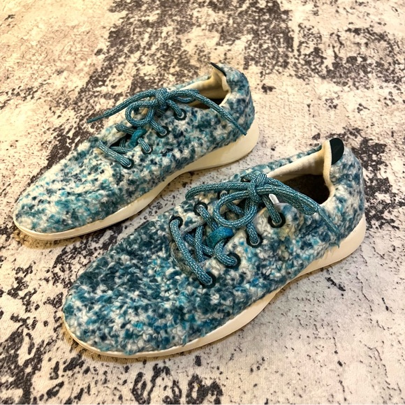 Allbirds Women's Wool Runner Fluffs in the Thrive Teal/Deep Emerald colorway - Picture 7 of 14